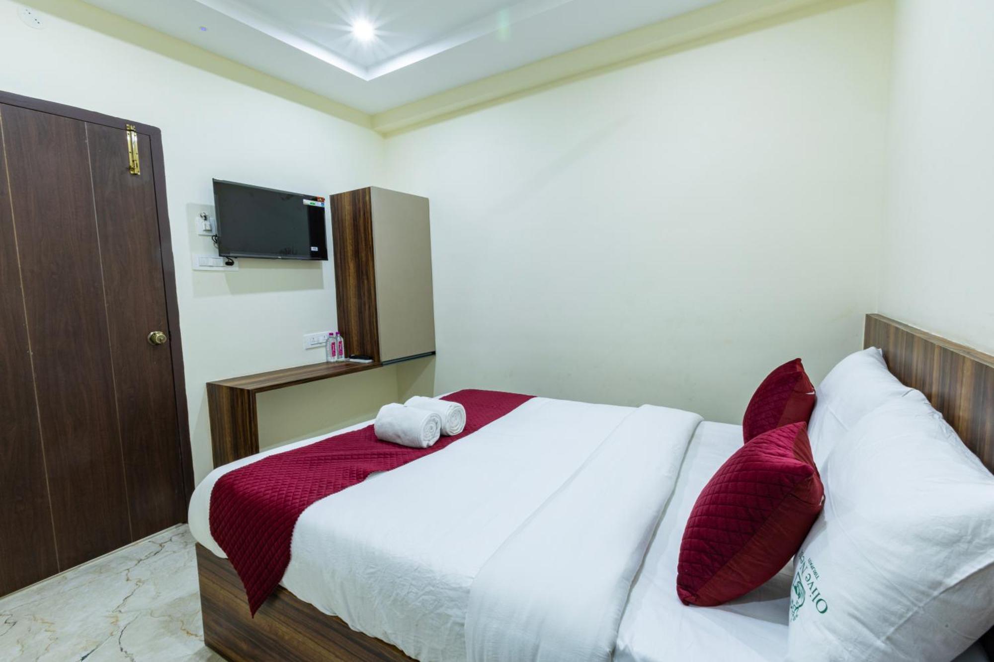 Olive Nest- Tirupati Bus Stand- 300 Meters, Railway Station- 400 Meters Exterior foto