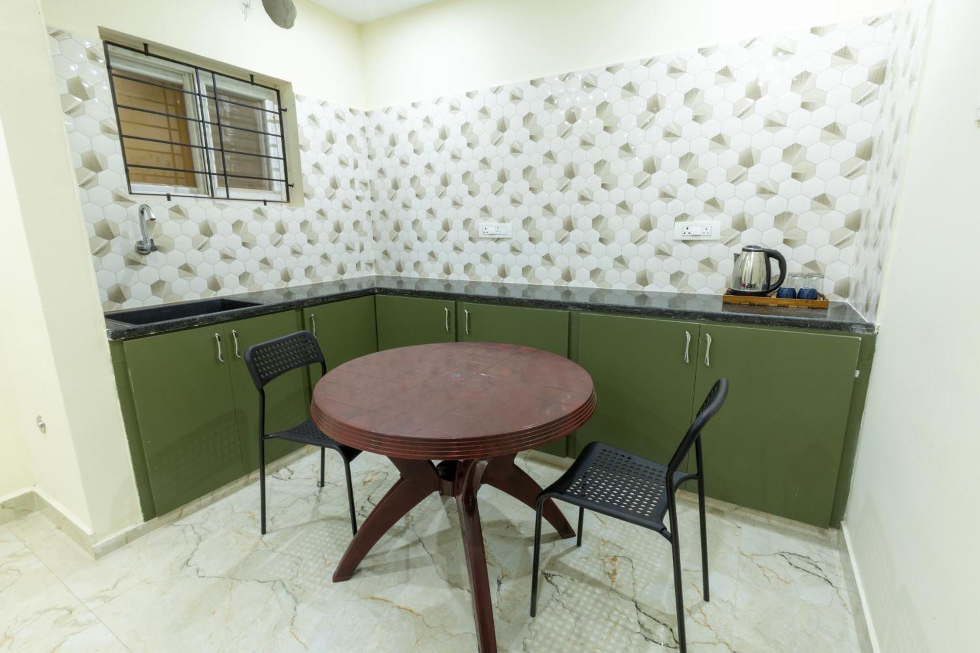 Olive Nest- Tirupati Bus Stand- 300 Meters, Railway Station- 400 Meters Exterior foto