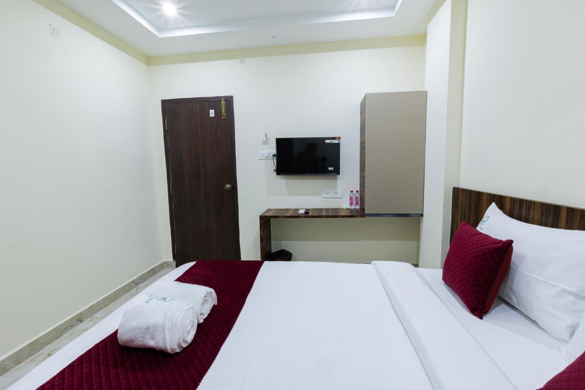 Olive Nest- Tirupati Bus Stand- 300 Meters, Railway Station- 400 Meters Exterior foto