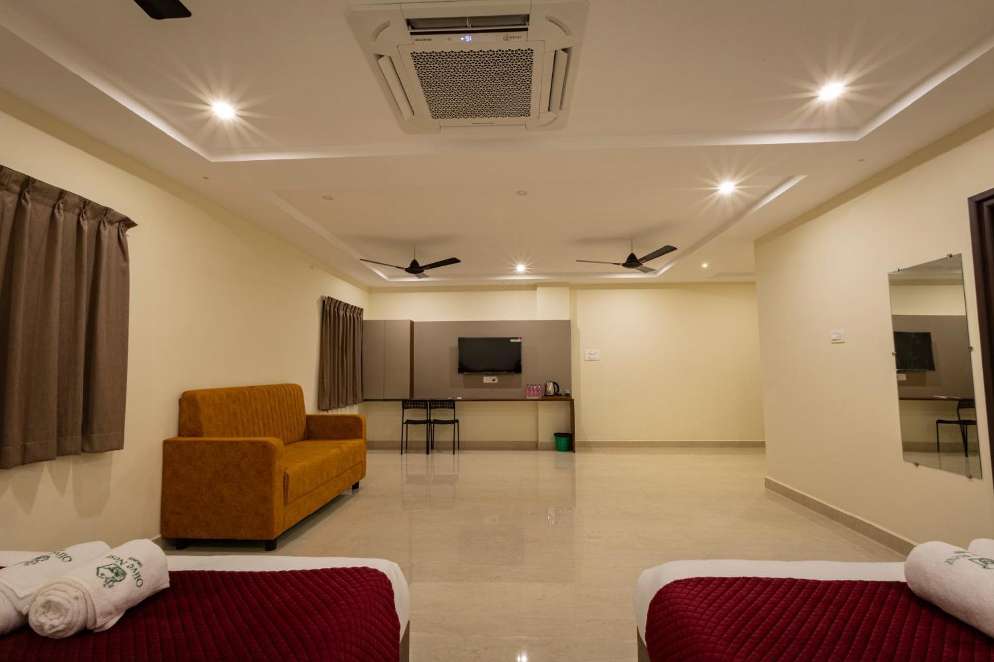 Olive Nest- Tirupati Bus Stand- 300 Meters, Railway Station- 400 Meters Exterior foto